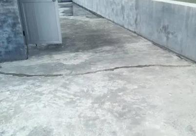 邱县楼顶漏水维修公司分享下如何解决卫生间隐蔽部位漏水的问题?